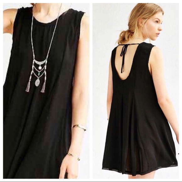 Urban Outfitters Dresses & Skirts - Ecote Clary Trapeze Mini Dress